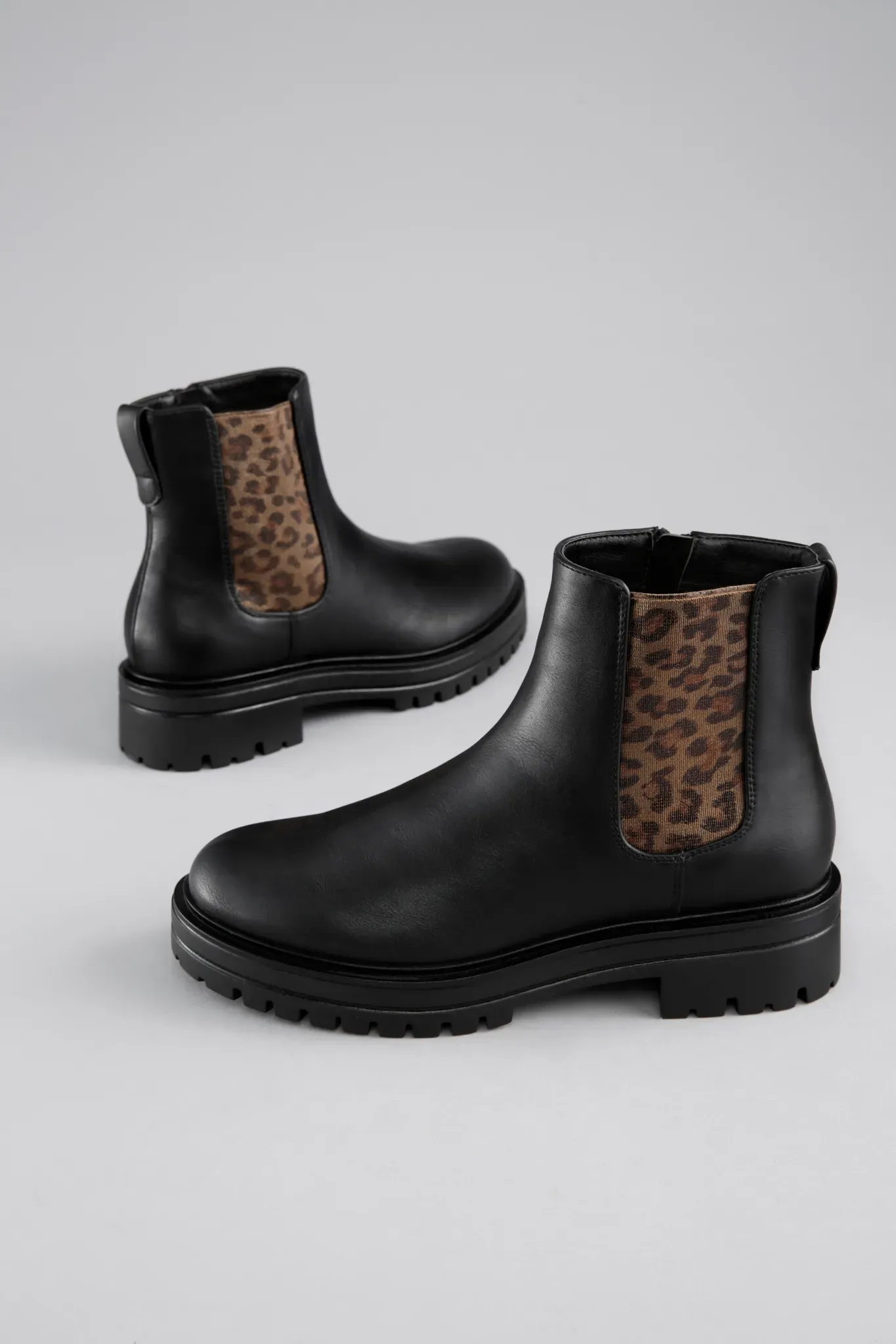 Chelseaboots ANISTON SHOES, Damen, Gr. 38, schwarz (schwarz, leo), Lederimitat, Schuhe Chelseaboots, Stiefelette, Blockabsatz, mit Animal-Print