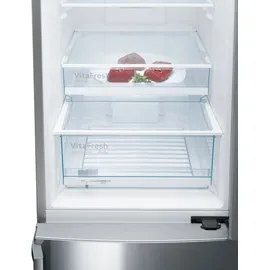 Bosch Serie 6 KGE49AICA Kühl-Gefrierkombination (419 l, 2010 mm hoch, Edelstahl)