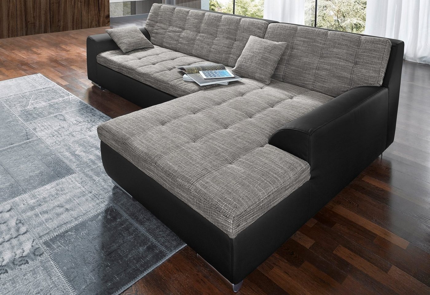 DOMO collection Ecksofa Treviso viele Bezüge, auch in Cord, L-Form, B/T/H: 267/80/83 cm, wahlweise mit Bettfunktion, incl. Zierkissen, hochwertige Steppung schwarz