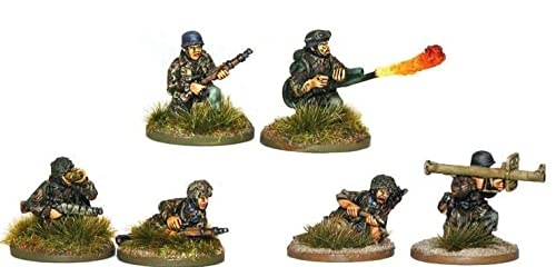 1943-45 Sniper & Flamethrower Team Miniatures
