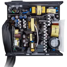 Cooler Master MWE 550 Bronze 230V V2, PC-Netzteil (EU-Stecker), 80 PLUS Bronze, temperaturempfindlichen HDB-Lüfter, DC-DC + LLC-Schaltung mit + 12V-Schiene, nicht modular