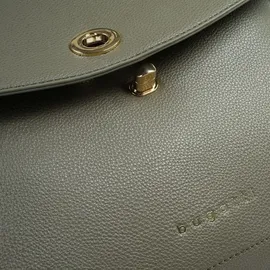Bugatti Ella Umhängetasche Kunstleder Olive