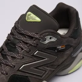 New Balance 9060 Black Cement/Dry Lime 45
