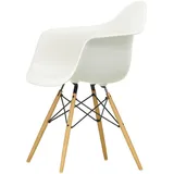 Vitra - Eames Plastic Armchair DAW RE, Esche honig / weiß (Filzgleiter basic dark für Hartboden)
