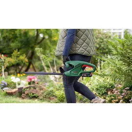 Bosch EasyHedgeCut 18V-44-11 44 cm inkl. 1 x 2,0 Ah