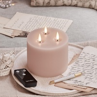 Lights4fun TruGlow® 3 Docht LED Kerze mit Fernbedienung und Timer 10cm Echtwachs Kerze Innen Deko Muttertagsgeschenk Kerze Valentinstag Deko