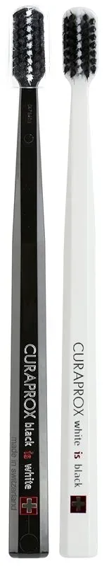 Curaprox 540 Black is White Zahnbürsten ultra soft Black & White 2 St.