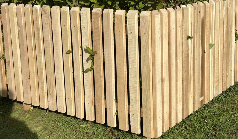 Holz Zaunlatte Robinie, naturbelassen -  Holzlatte lieferbar in 2 Längen