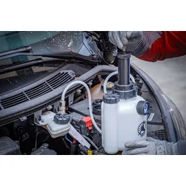 BGS 71049 | Bremsen- und Kupplungssystem-Entlüfter-Satz | 2,5 l