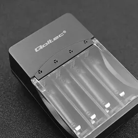 Qoltec 50653 Akkuladegerät für Ni-MH Typ R03/AAA R6/AA
