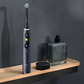 Oral B iO Series 8 black onyx + 2. Handstück white alabaster