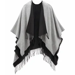 Strickponcho LASCANA "Cape", Damen, grau (grau, schwarz), Obermaterial: 100% Polyacryl, mehrfarbig, casual, Pullover Poncho, Poncho zum Wenden, Fransentuch, Schal VEGAN