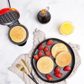 mad monkey gmbh Pikachu Mini Waffeleisen Orange