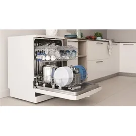Indesit D2F HK26 Freistehend 14 maßgedecke, E