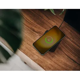 Belkin BOOST CHARGE PRO Kabelloses Universal Easy Align Ladepad (15 W)