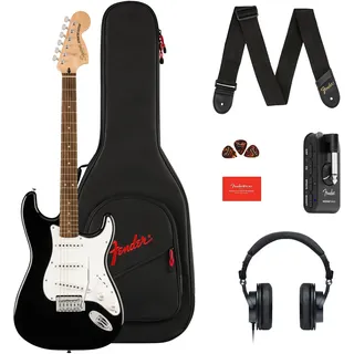 Squier by Fender Affinity SeriesTM Stratocaster® E-Gitarre & MustangTM Micro Pack in Schwarz. Inklusive Gigbag, Gurt, Kopfhörer, Plektren und einem kostenlosen 3-Monats-Abonnement für Fender Play