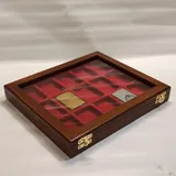 Feuerzeug Vitrine 15 Fächer Massivholz Glasdeckel Rotes Samt Handgefertigt Sammlervitrine Benzinfeuerzeug Display