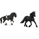 SCHLEICH Horse Club 42457 4-TLG Turnier Reithengst Spielset & 13975 Friese Hengst, ab 5 Jahren, Horse Club - Spielfigur, 5 x 16 x 11 cm