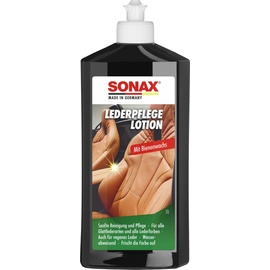 SONAX LederPflegeLotion (500 ml) wasserabweisende Lederpflege mit Bienenwachs für eine sanfte Reinigung und Pflege von Glattleder und Kunstleder | Art-Nr. 02912000