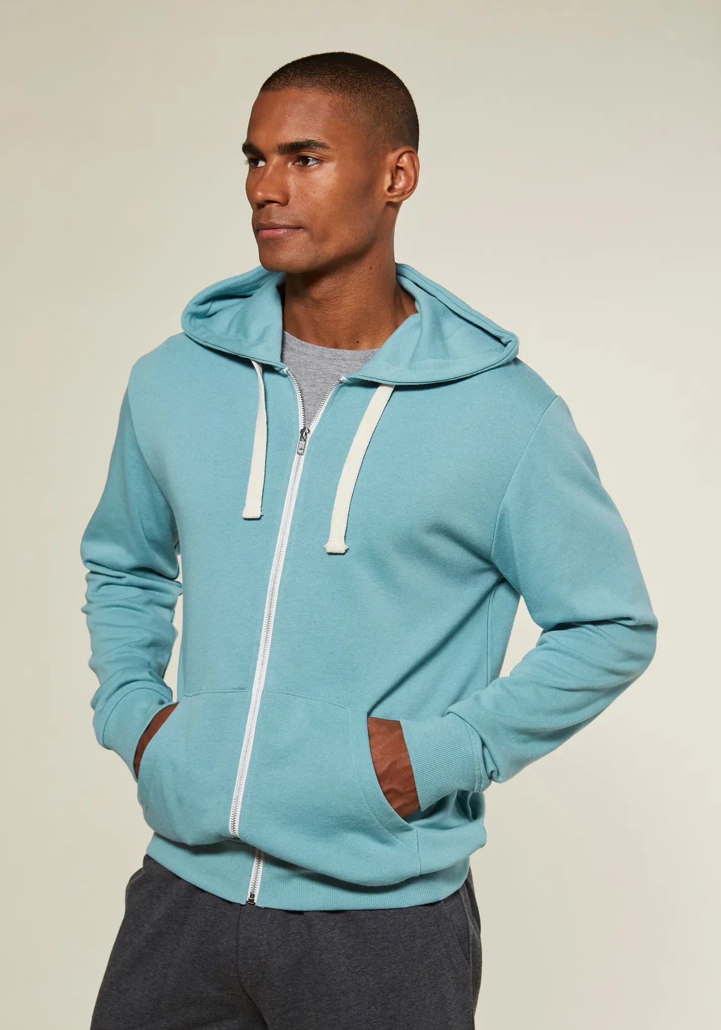 Kapuzensweatjacke KANGAROOS, Herren, Gr. XL (56/58), grün (mint), angeraute Sweatware, Obermaterial: 60% Baumwolle, 40% Polyester, unifarben, bequem normal, Rundhals, angesetztes Bündchen, Sweatjacken, mit Kapuze, kontrast Zipper und kontrast Bänder