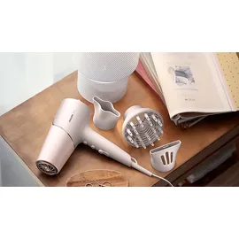 Philips 5000 Series Haartrockner BHD530/20 Perlmutt