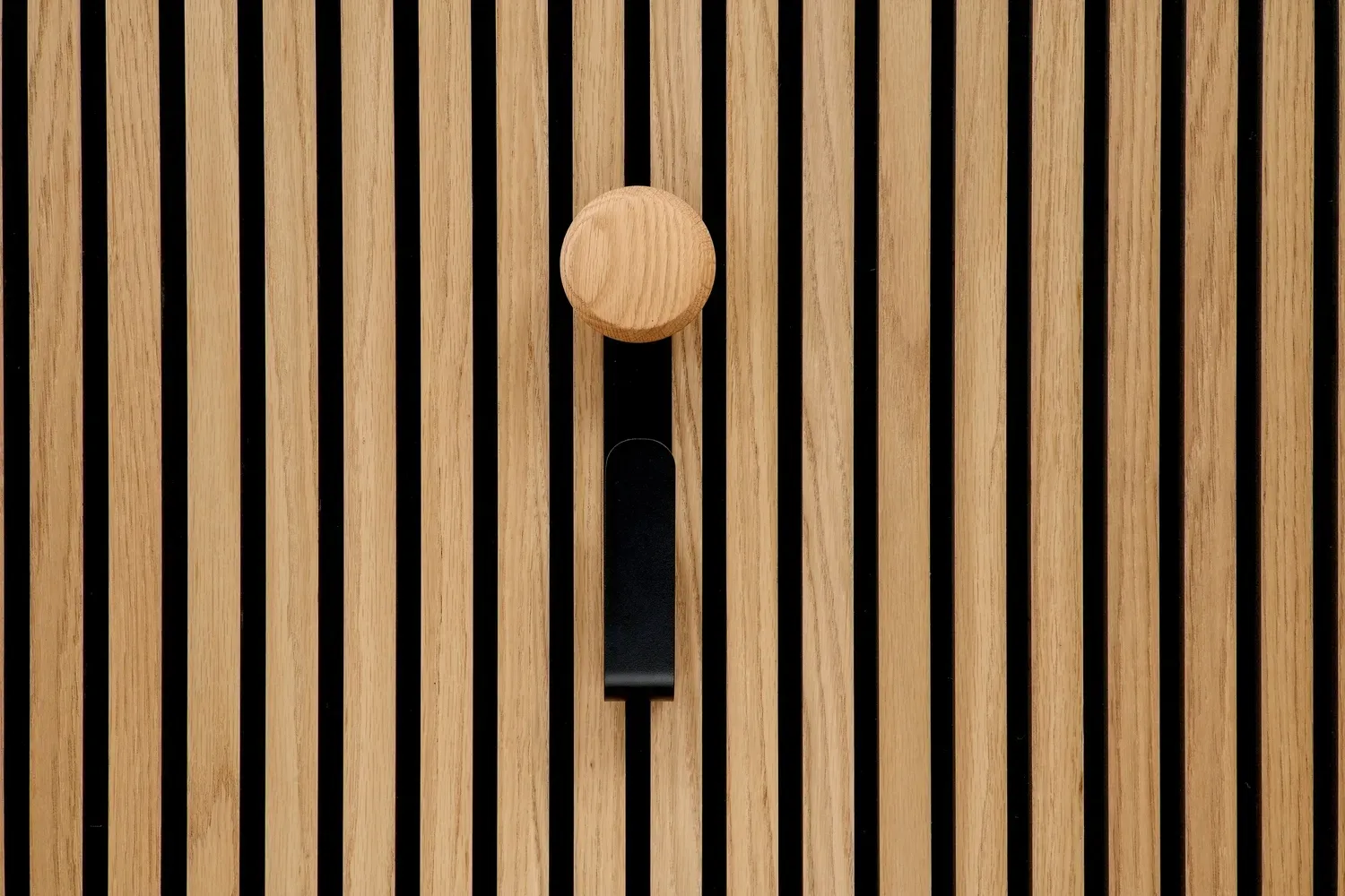 ter Hürne SilentDesign LivingWall Anbauelement Metall pulverbeschichtet schwarz / Holz natur lackiert Large Jesper Large Function 270x100x55 mm