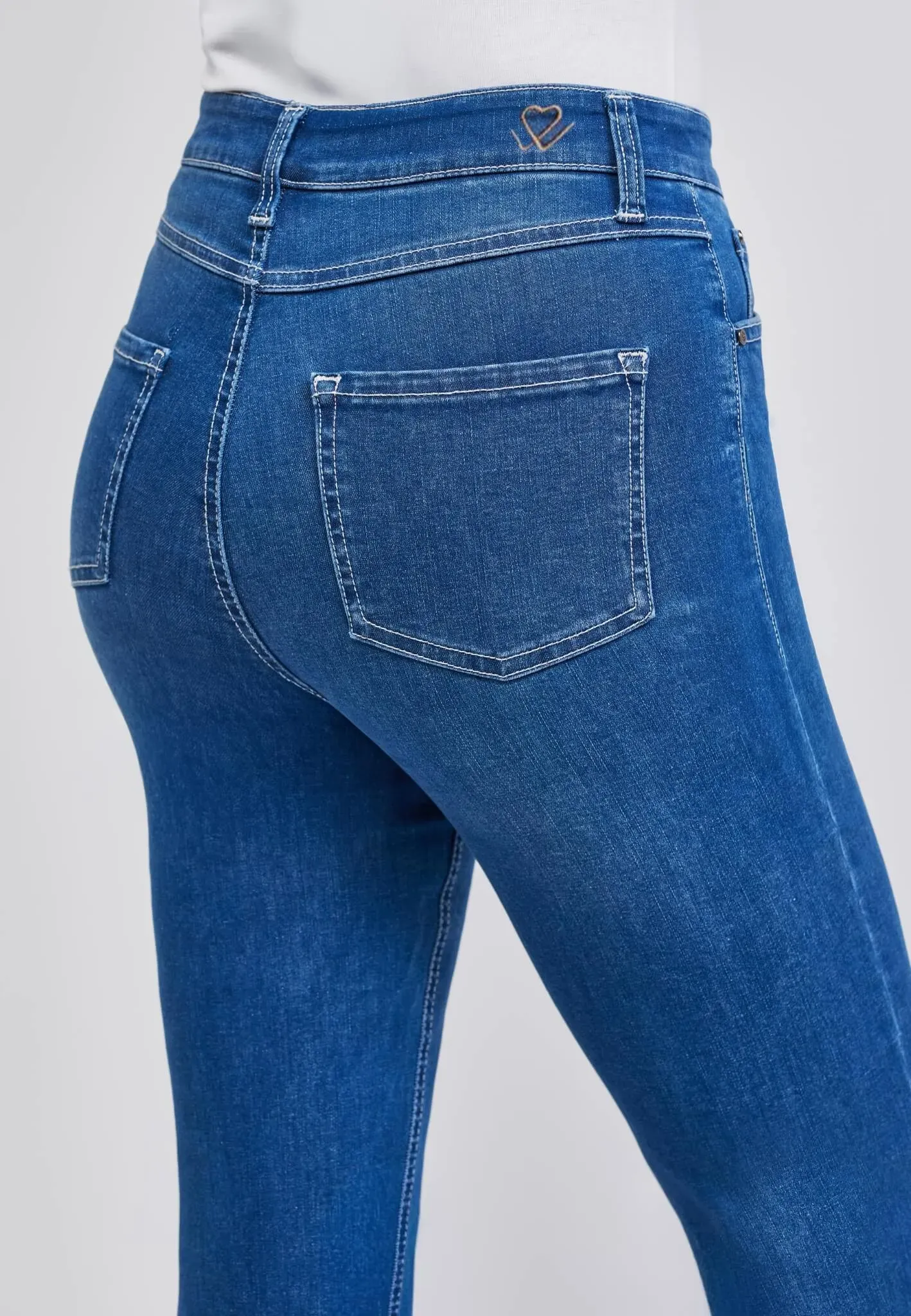 Bootcut-Jeans WONDERJEANS, Damen, Gr. 38, Länge 30, blau (authentic brilliant blau), Denim/Jeans, Obermaterial: 87% Baumwolle, 9% Polyester, 4% Elasthan, bootcut fit lang, Jeans, Ultimativ bequem auch im Sitzen