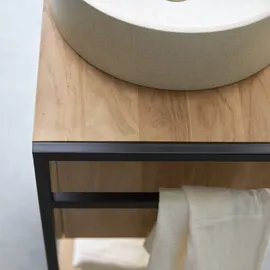 Tikamoon Waschtisch 60 cm aus Metall und Teakholz Materialmix industrieller Stil Einzel