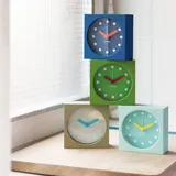 REMEMBER Tischuhr mit Wecker Garden - recycelter Kunststoff - Kleine Tischuhr