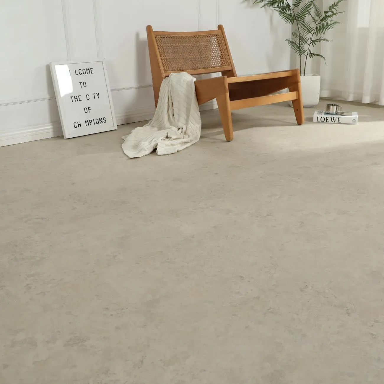 Klick-Vinyl Stone Core Creme – inkl. Dämmung & Fußleisten