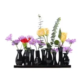 H&D Manufaktur Jinfa Handgefertigte kleine Keramik Deko Blumenvasen Set aus 10 Vasen in schwarz auf einem Tablett