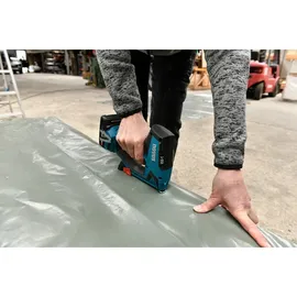 Novus Akkutacker J-551 (für Flachdrahtklammern bis 14 mm und Nägel bis 16 mm, Hammertacker Klammern G, Gewicht: 1,976 kg, ohne Akku, Handtacker) 031-0365