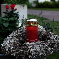 LED Grablicht - Grabkerze - flackernde gelbe LED - H: 14cm - 1200h Leuchtdauer -...