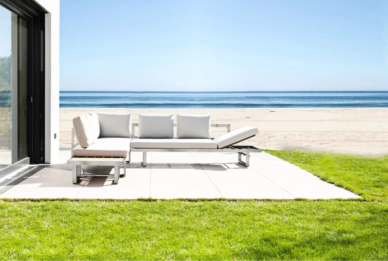 Jati & Kebon Set Loungesystem Rao IV mit Sunbrella Kissensatz - Das Set besteht aus: 2 x Multifunktionsliege Rao, 2 x Rao Kissenset 5-teilig,...