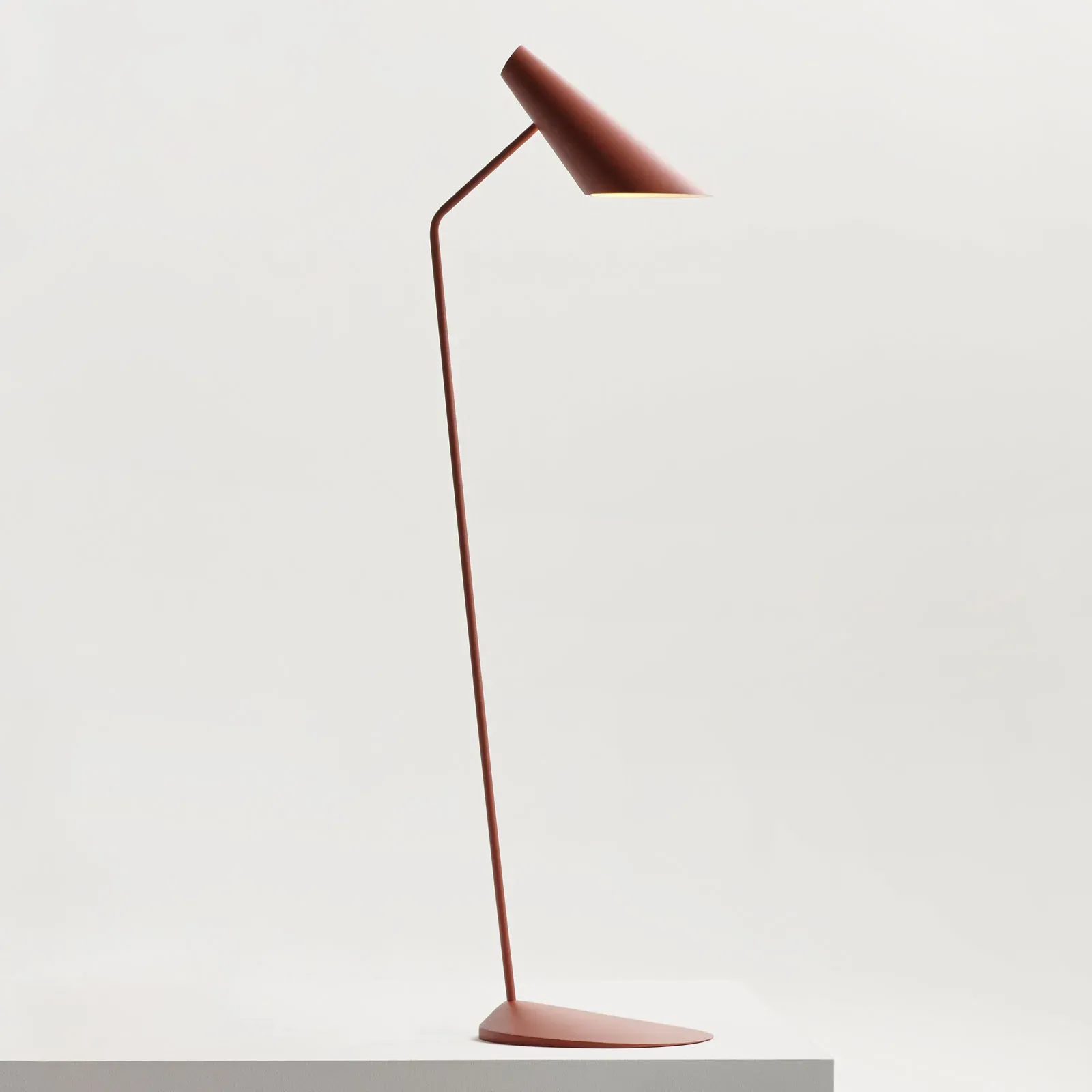 Stehleuchte Vibia, I.Cono, Rot, für Wohnzimmer, Kunststoff, Skandinavisch - 127