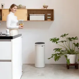 Brabantia Touch Bin New 30 l soft beige