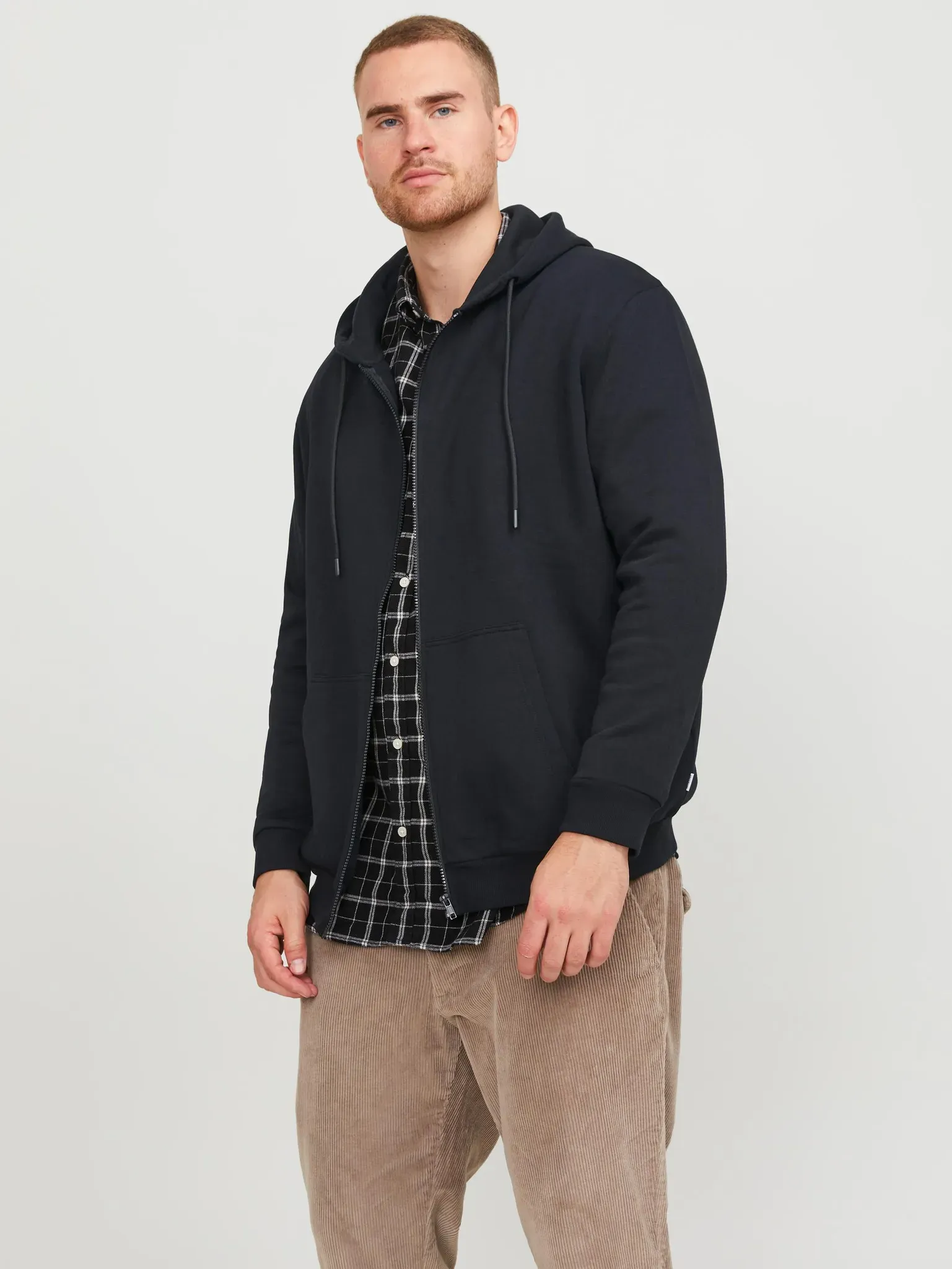 Kapuzensweatjacke 