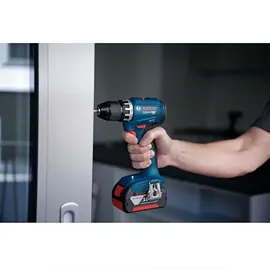 Bosch Professional GSR 18V-45 inkl. 2 x 2,0 Ah + Ladegerät + Koffer