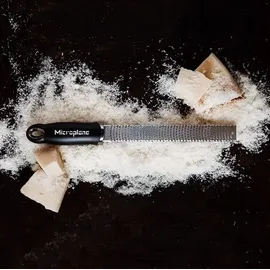 Microplane Premium Classic Zester-Reibe schwarz