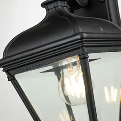 Licht-Erlebnisse Wandaußenleuchte CHELTENHAM Schwarz Transparent Aluminiumguss Glas LE117623