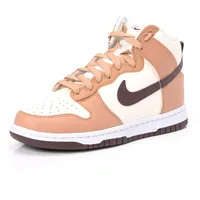 NIKE Damen Dunk High Sneaker, Dusted Clay Earth Pale Ivory White, 37.5 EU