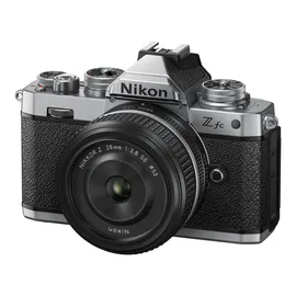 Nikon Z fc + Nikkor Z 28 mm F2,8 Special Edition
