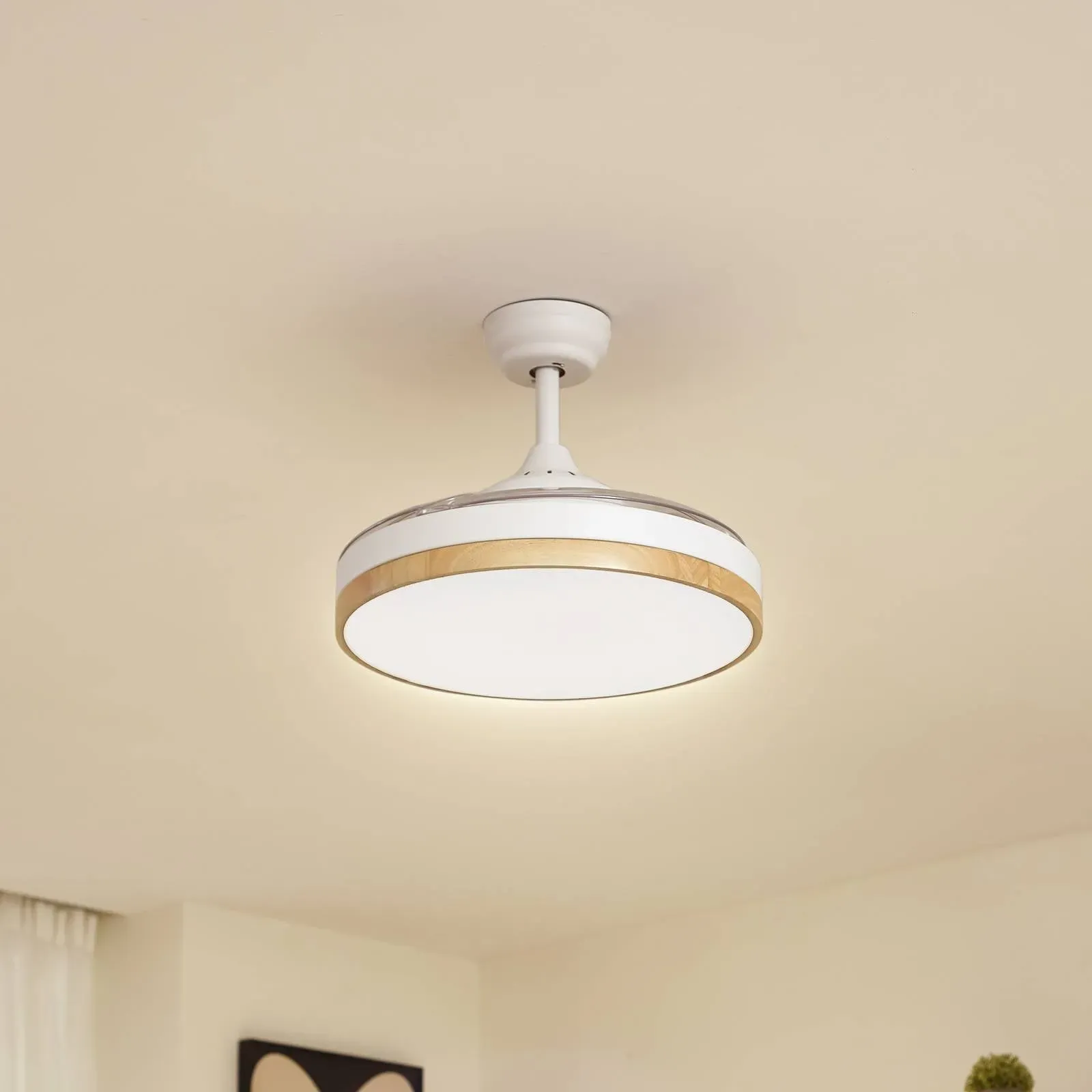 Lindby LED-Deckenventilator Oras, weiß, DC, leise, Ø 107 cm Oras, weiß / opal, für Wohn- / Esszimmer, Metall, Modern - 107 cm - 107 cm - 48.5 cm