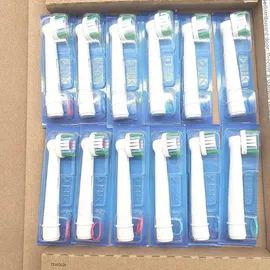 Oral-B Pro 3D White Aufsteckbürsten 12 St.