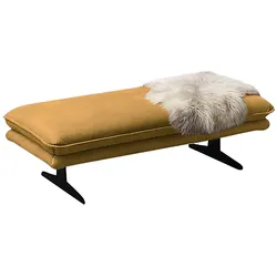 Polsterhocker W.SCHILLIG "broadway", gelb (kurkuma z69), B:145cm H:43cm T:71cm, Longlife Xtra-Leder Z69: Das feinnarbige, gedeckte Softleder Z69 besticht durch seine außergewöhnliche Weichheit im trendigen u00bbVintage-Looku00ab, Hautstärke 0, 9 - 1, 1 mm, Hocker, Füße in Schwarz pulversbeschichtet