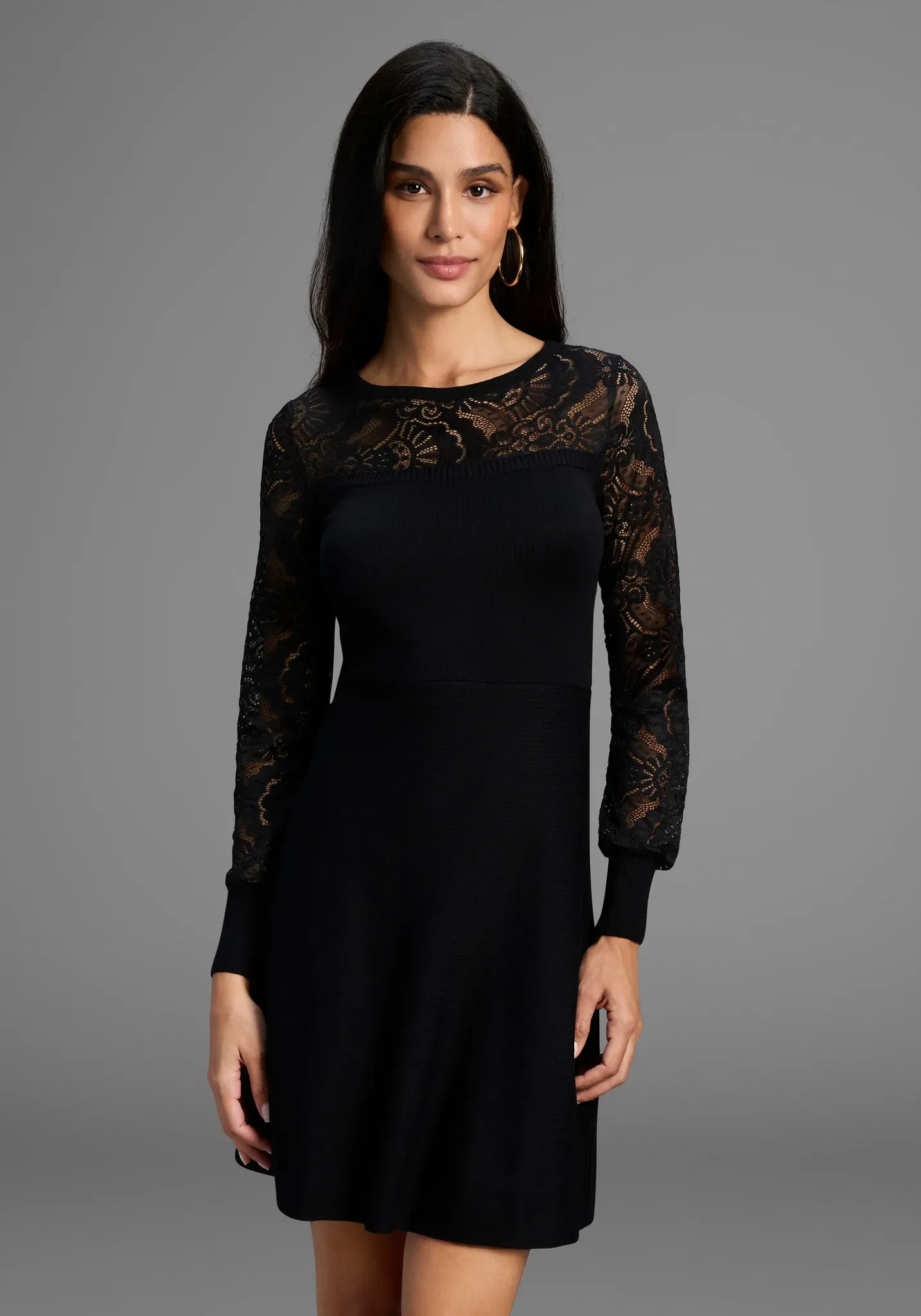 Strickkleid MELROSE, Damen, Gr. 40, N-Gr, schwarz, Feinstrick, Obermaterial: 70% Viskose, 30% Polyamid. Spitze: 90% Polyamid, 10% Elasthan, gemustert, unifarben, tailliert kurz, Rundhals, Rippstrickbündchen, Kleider Strickkleid, Mini-Länge, für besondere Anlässe, mit Spitzeneinsatz