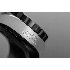 Vostok Europe Uhr 6S10-320E693 schwarz - Ceres Asteroid / 6S10-320E693-20ATM Körperpflege und Gesundheit