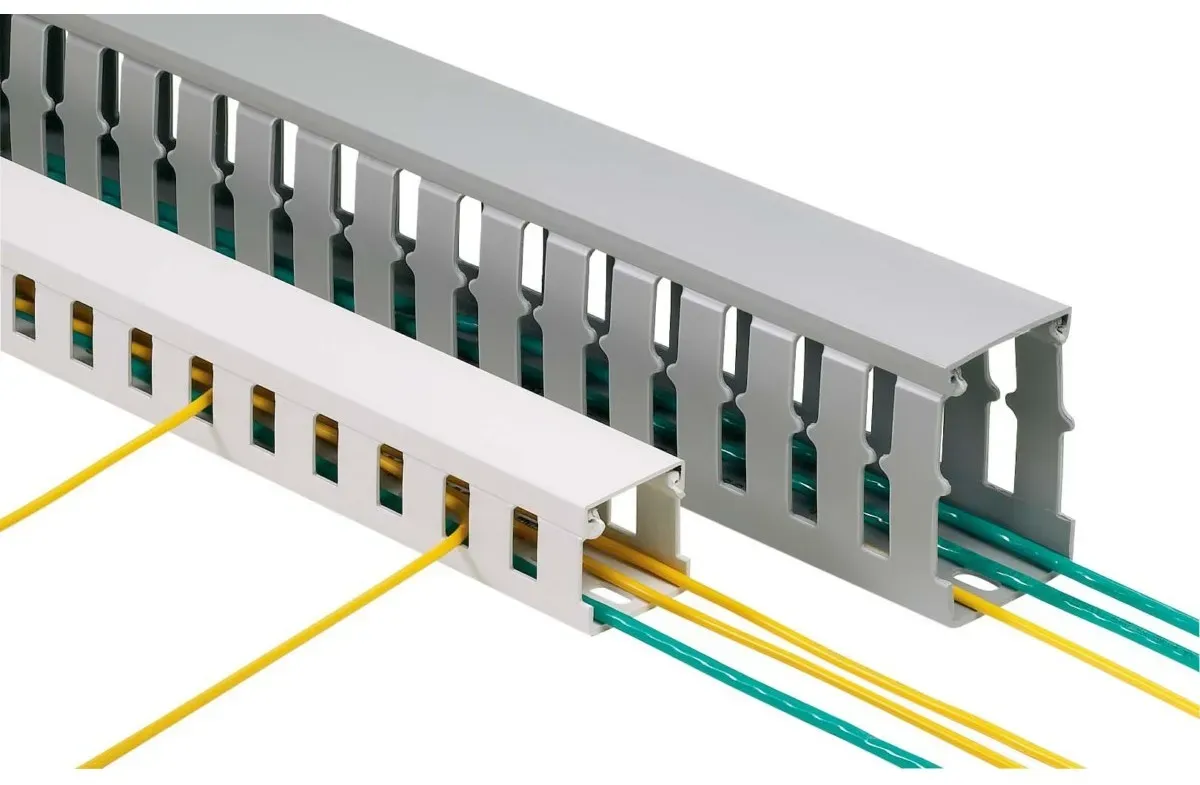 Panduit Verdrahtungskanal NNC100X100LG2