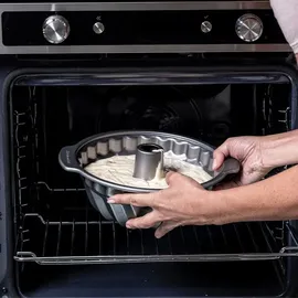 KitchenAid Gugelhupfform 24 cm Grau