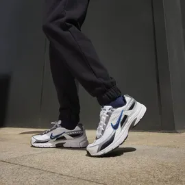 Nike Initiator Herren White / Obsidian / Metallic Cool Grey 41